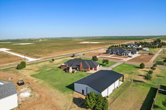 7906 County Rd 6220, Shallowater, TX 79363