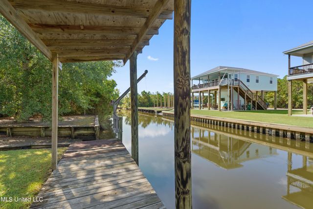 5037 Oklahoma Street, Bay Saint Louis, MS 39520