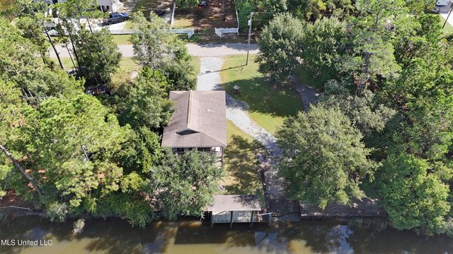 5037 Oklahoma Street, Bay Saint Louis, MS 39520