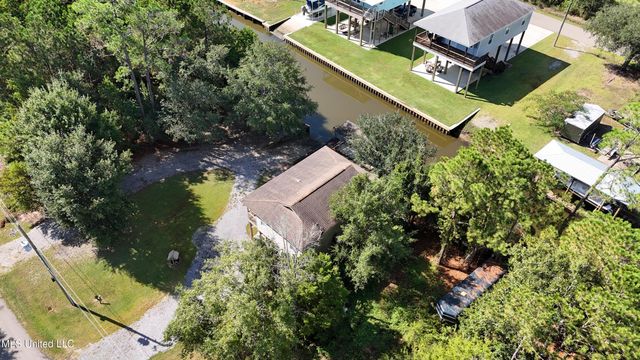 5037 Oklahoma Street, Bay Saint Louis, MS 39520