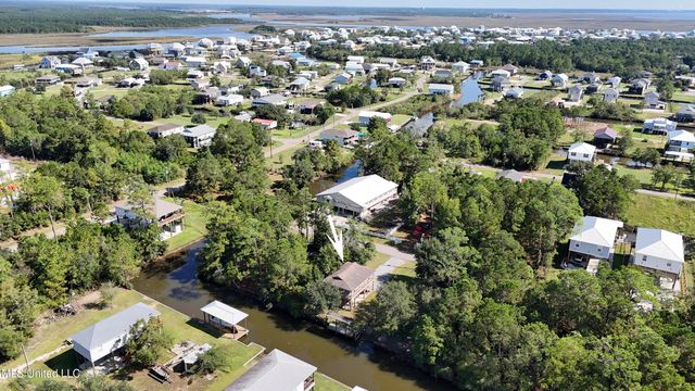 5037 Oklahoma Street, Bay Saint Louis, MS 39520