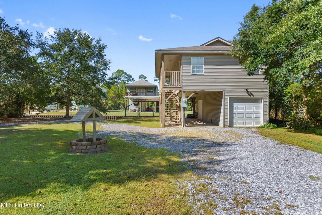 5037 Oklahoma Street, Bay Saint Louis, MS 39520