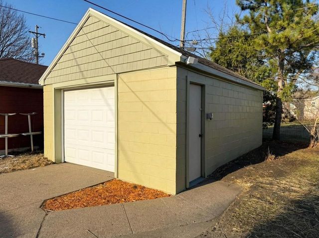 1230 Losey BOULEVARD, La Crosse, WI 54601