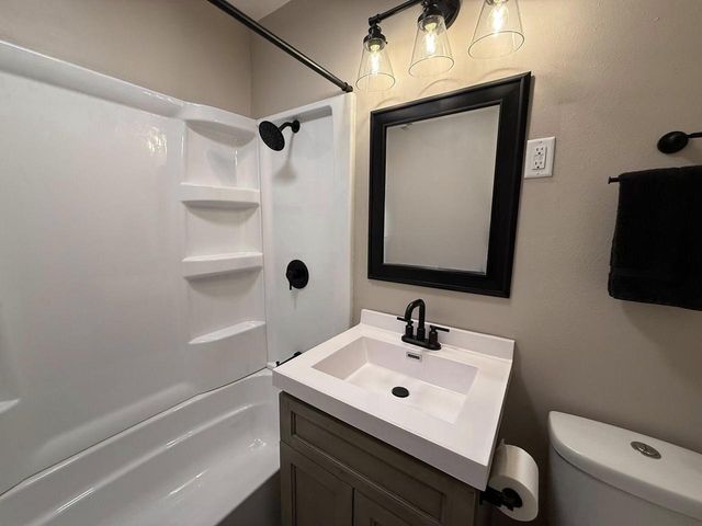 1230 Losey BOULEVARD, La Crosse, WI 54601