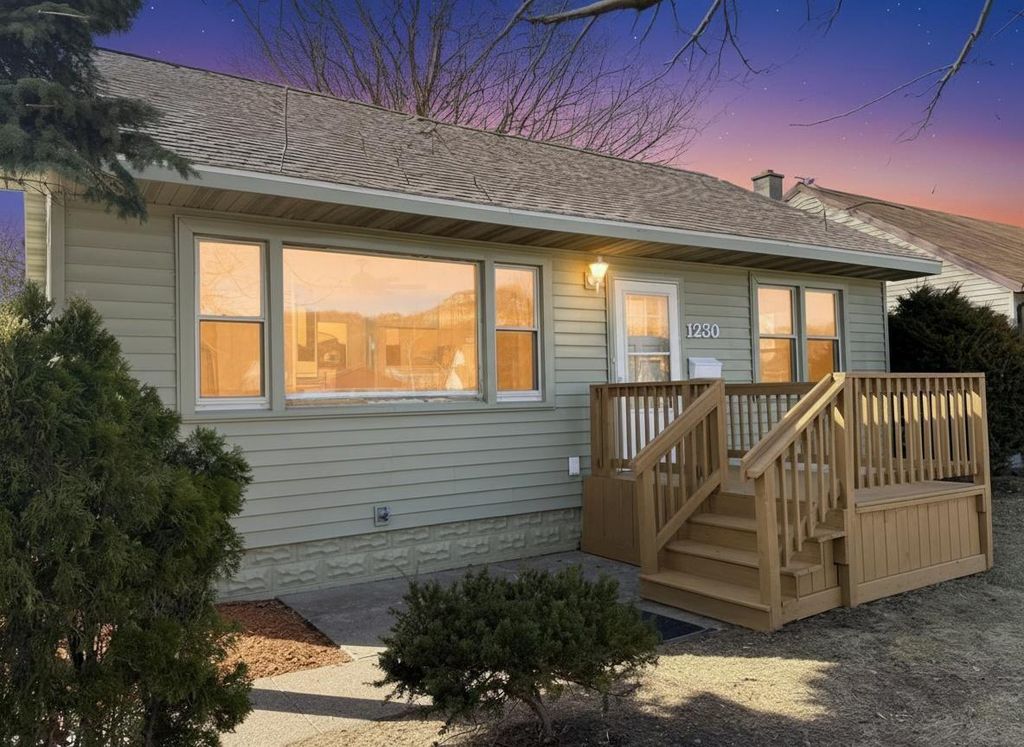 1230 Losey BOULEVARD, La Crosse, WI 54601