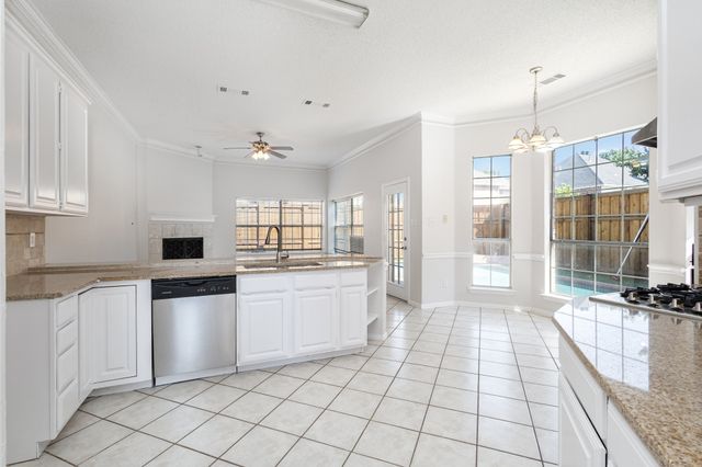 906 Beau Drive, Coppell, TX 75019