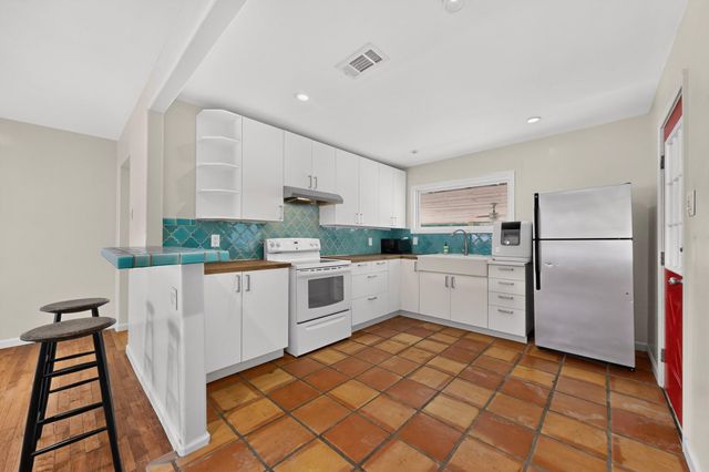 4711 Alf Ave, Austin, TX 78721