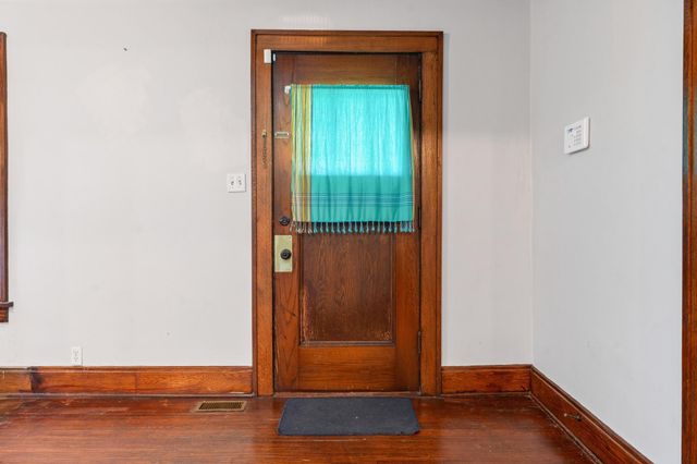 7764 Glaze Road NE, New Holland, OH 43145