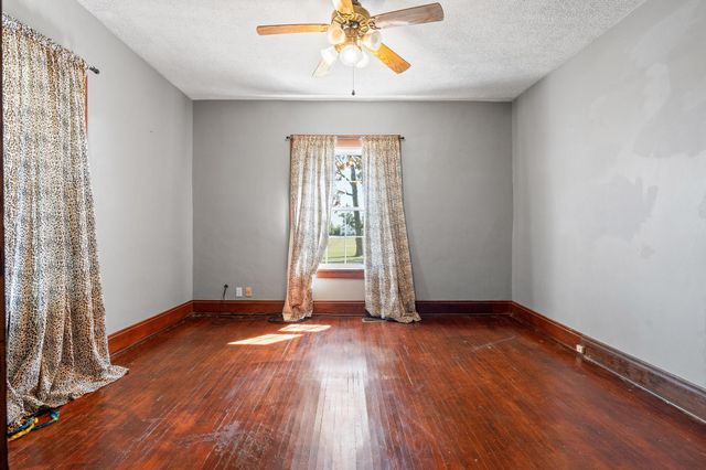 7764 Glaze Road NE, New Holland, OH 43145