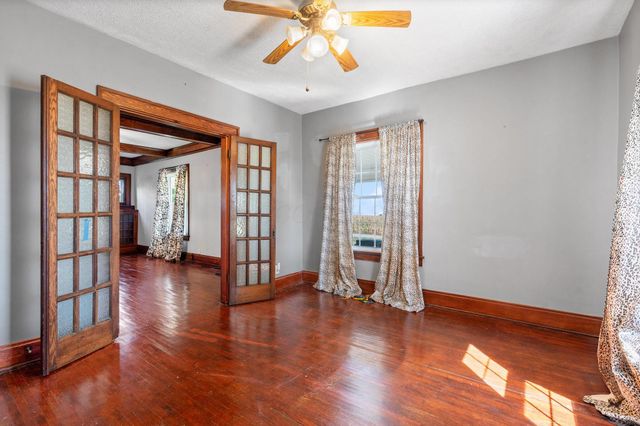 7764 Glaze Road NE, New Holland, OH 43145