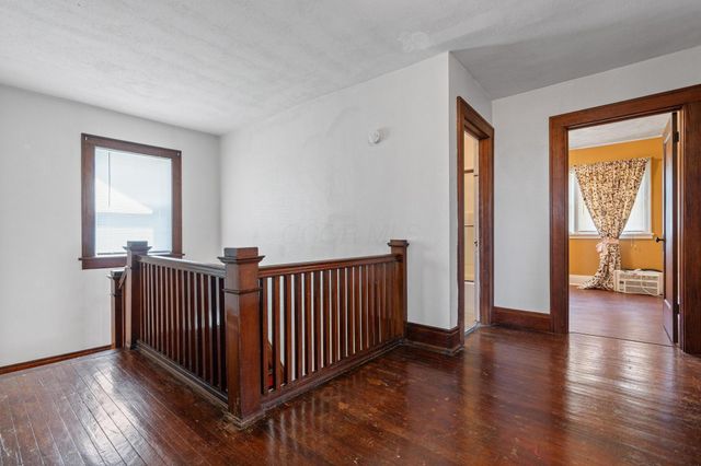 7764 Glaze Road NE, New Holland, OH 43145