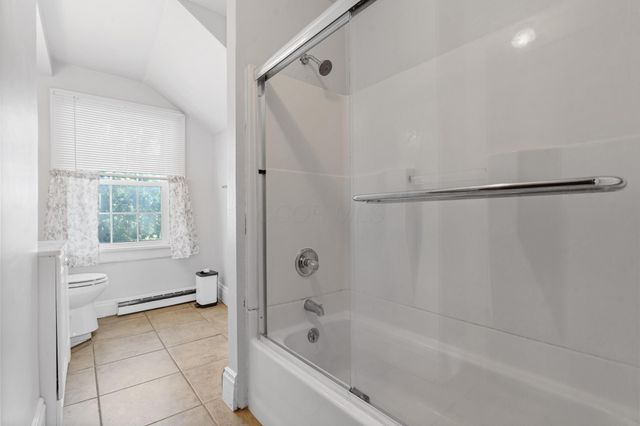 7764 Glaze Road NE, New Holland, OH 43145