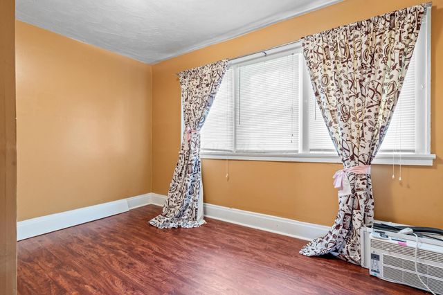 7764 Glaze Road NE, New Holland, OH 43145