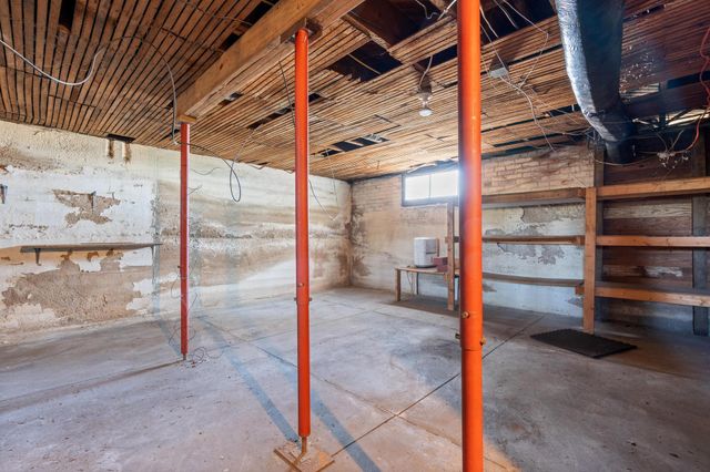 7764 Glaze Road NE, New Holland, OH 43145