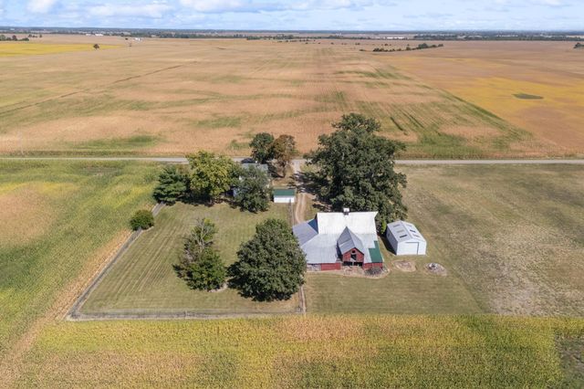 7764 Glaze Road NE, New Holland, OH 43145