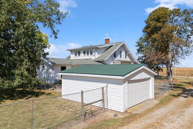 7764 Glaze Road NE, New Holland, OH 43145