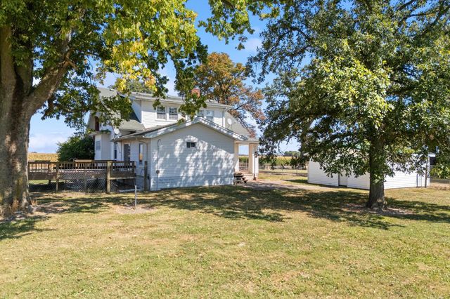 7764 Glaze Road NE, New Holland, OH 43145