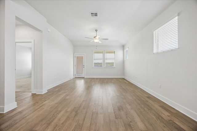 8503 McKamy DR, Austin, TX 78744