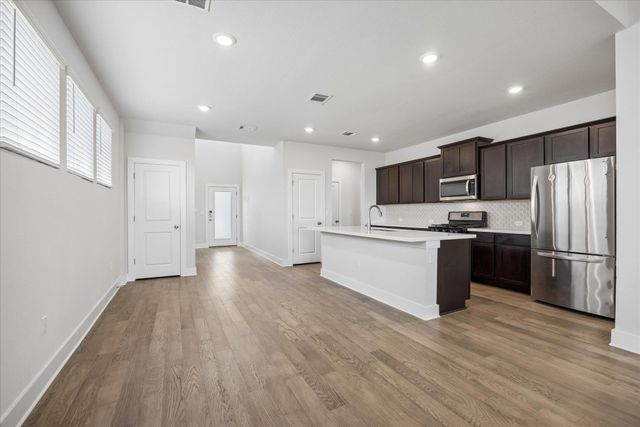 8503 McKamy DR, Austin, TX 78744