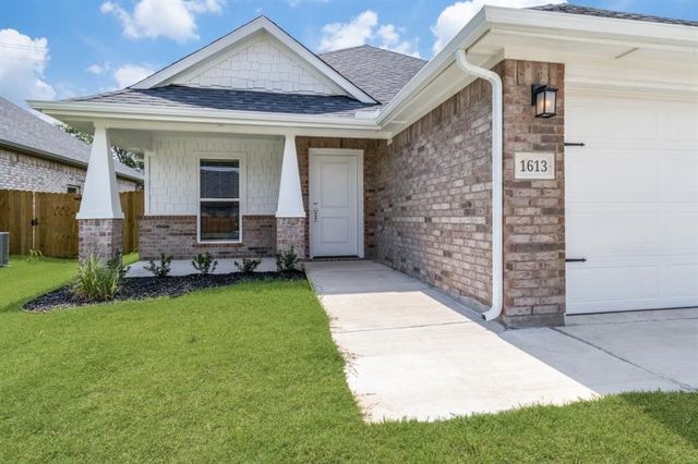 1613 Aleia Cove, Sherman, TX 75092