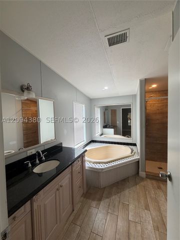 19800 SW 180th Ave 89, Miami, FL 33187
