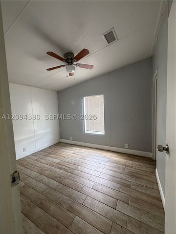 19800 SW 180th Ave 89, Miami, FL 33187