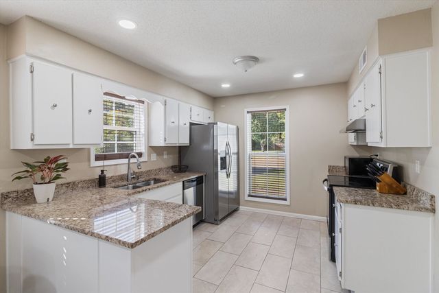 2342 CURBERTSON ST, Bartlett, TN 38134