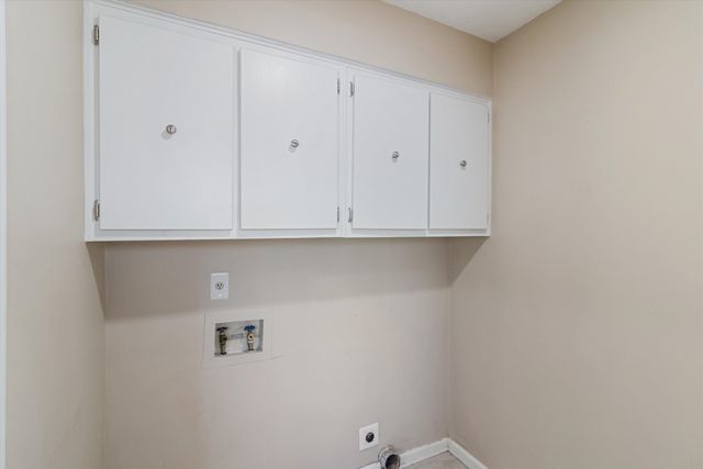 2342 CURBERTSON ST, Bartlett, TN 38134