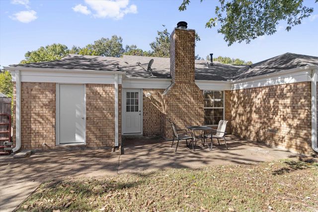 2342 CURBERTSON ST, Bartlett, TN 38134