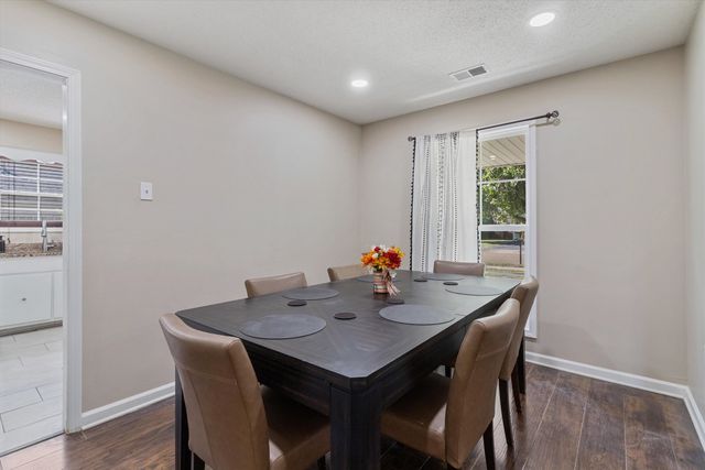 2342 CURBERTSON ST, Bartlett, TN 38134