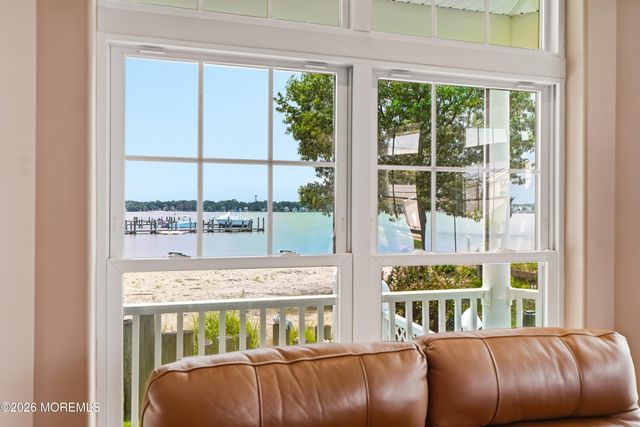 2 River Drive, Toms River, NJ 08753
