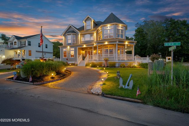2 River Drive, Toms River, NJ 08753