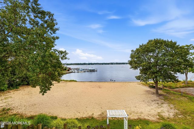 2 River Drive, Toms River, NJ 08753