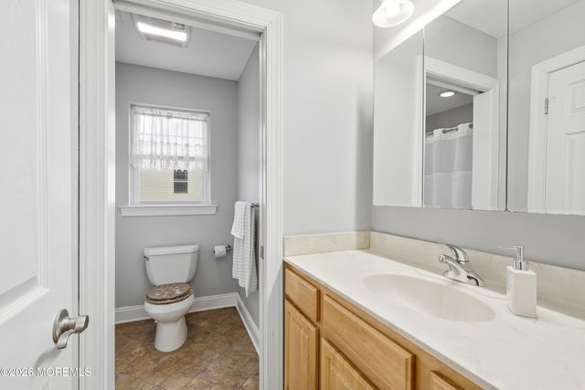 2 River Drive, Toms River, NJ 08753