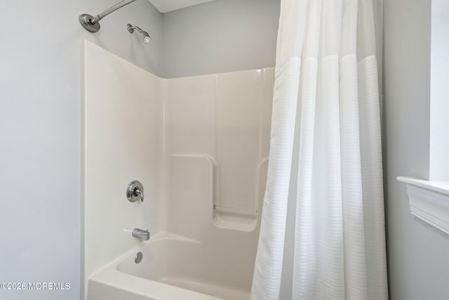 2 River Drive, Toms River, NJ 08753