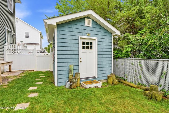 2 River Drive, Toms River, NJ 08753