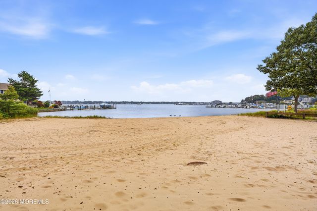 2 River Drive, Toms River, NJ 08753