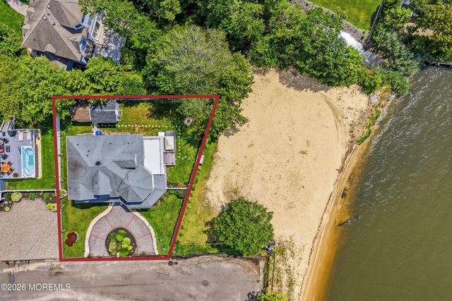2 River Drive, Toms River, NJ 08753