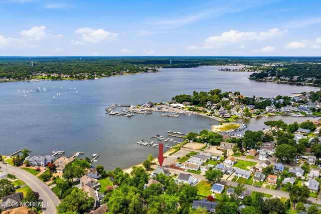 2 River Drive, Toms River, NJ 08753