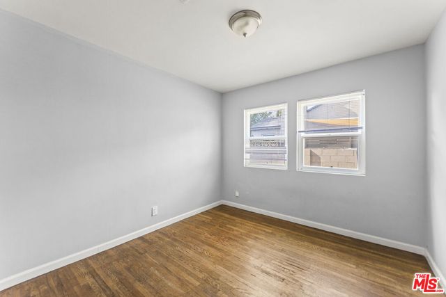 8102 Norwich Avenue, Los Angeles, CA 91402