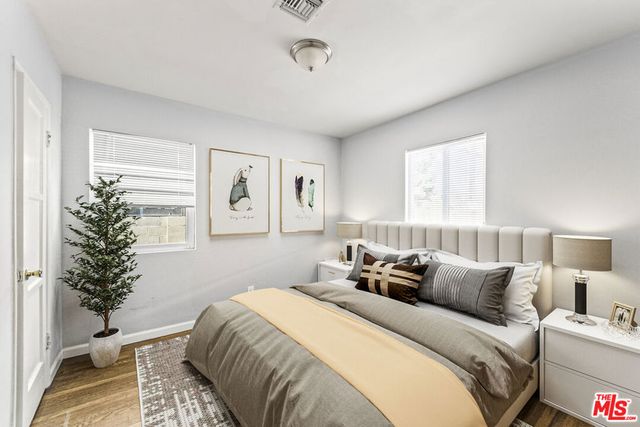 8102 Norwich Avenue, Los Angeles, CA 91402