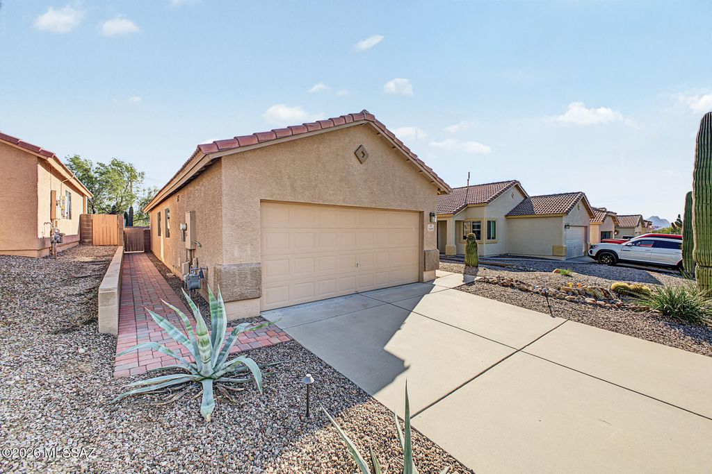 3609 W Lantana Hills Place, Tucson, AZ 85741