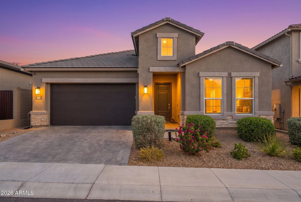 6035 E QUAIL Avenue, Phoenix, AZ 85054 — exterior
