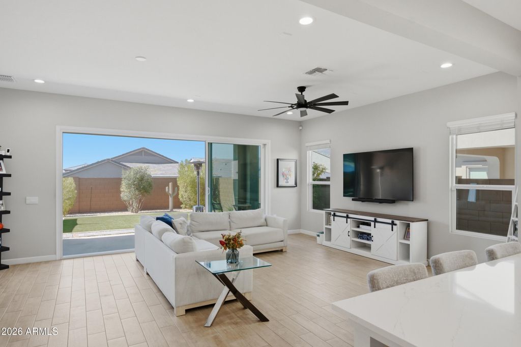 6035 E QUAIL Avenue, Phoenix, AZ 85054 — photo 3