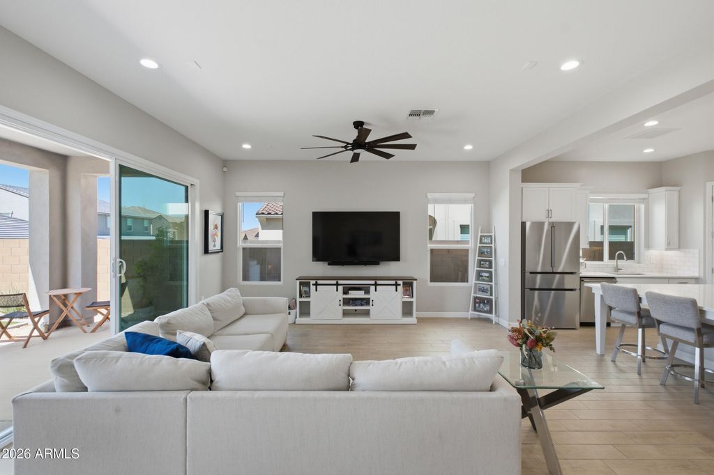 6035 E QUAIL Avenue, Phoenix, AZ 85054 — photo 5