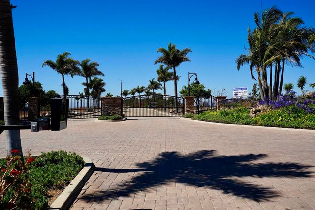 2220 Panoramic Dr., Vista, CA 92084