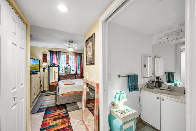 2119 SE 10th Avenue 901, Fort Lauderdale, FL 33316