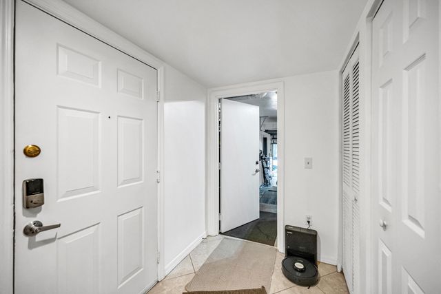 2119 SE 10th Avenue 901, Fort Lauderdale, FL 33316