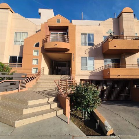 5060 Kester Avenue 103, Sherman Oaks, CA 91403