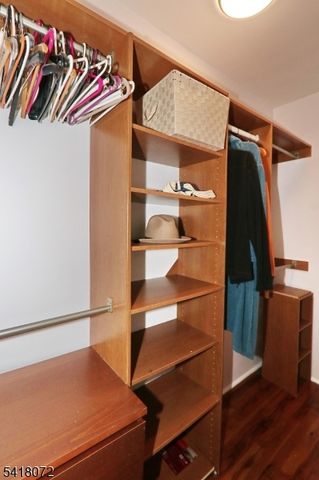 28 Glenside Ave, Summit City, NJ 07901